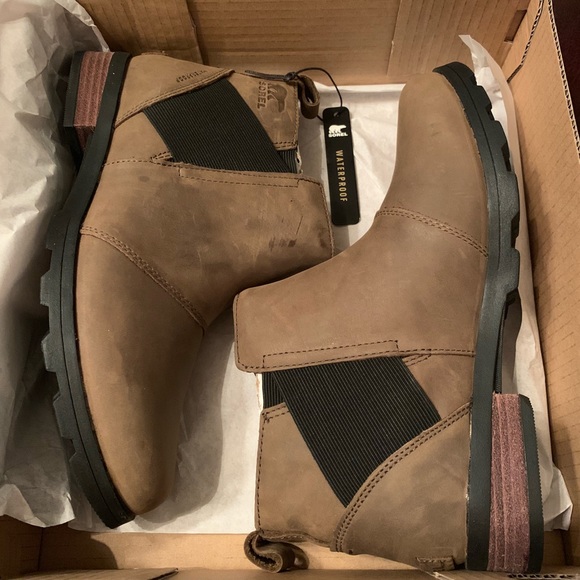 women's sorel emelie chelsea boots